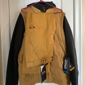 Oakley Men’s Lowball BioZone Coat & Shell pants